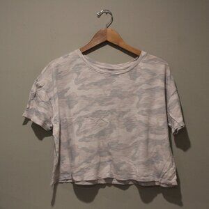 Old Navy White/Grey Camo Crop Tee
